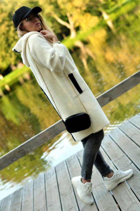 PŁASZCZ Z ALPAKI Z KAPTUREM sportowy CAMEL onesize