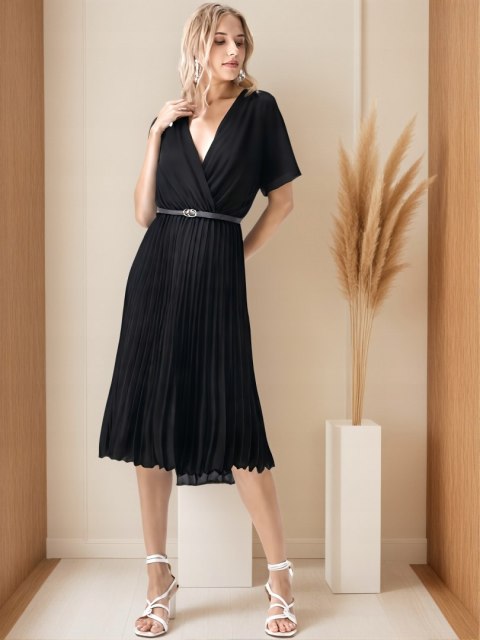 Elegancka Sukienka damska czarna plisowana MIDI model SOFIA na podszewce Elegancka Sukienka damska czarna plisowana MIDI model SOFIA na podszewce