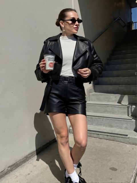 Czarna matowa krótka kurtka oversize biker z paskiem – rozmiar L