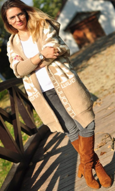 CARDIGAN Z ALPAKI sweter WZÓR ORIENT kol. beżowy CARDIGAN Z ALPAKI sweter WZÓR ORIENT kol. beżowy