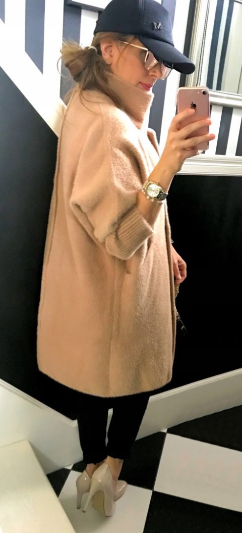 PŁASZCZ Z ALPAKI duży rozmiar CAMEL r.44-54 PŁASZCZ Z ALPAKI duży rozmiar CAMEL r.44-54