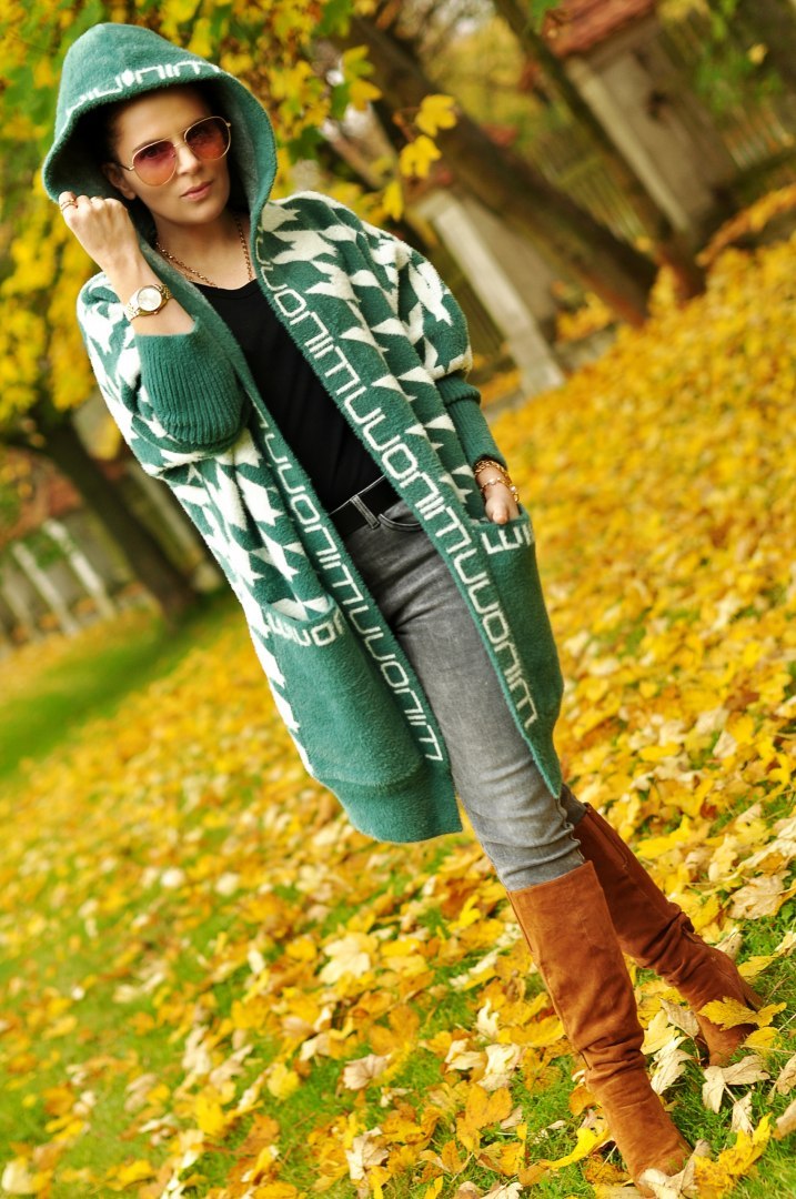 CARDIGAN Z ALPAKI narzutka WZÓR ORIENT kol. czarny CARDIGAN Z ALPAKI narzutka WZÓR ORIENT kol. czarny